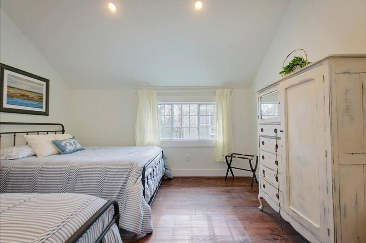 Park Carriage House Rest & Explore With Hollyhock Louisville Bagian luar foto
